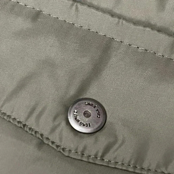 Ecko Unlimited Men's Olive Green and Gray Hooded Bomber Puffer Vest. NWT - Picture 6 of 11